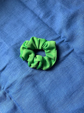 Load image into Gallery viewer, scrunchie
