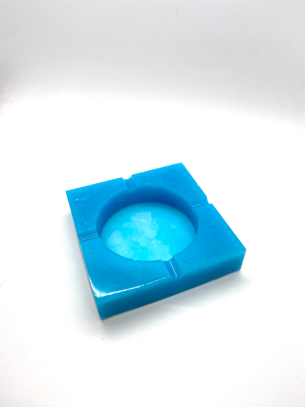 square ashtray/ blue