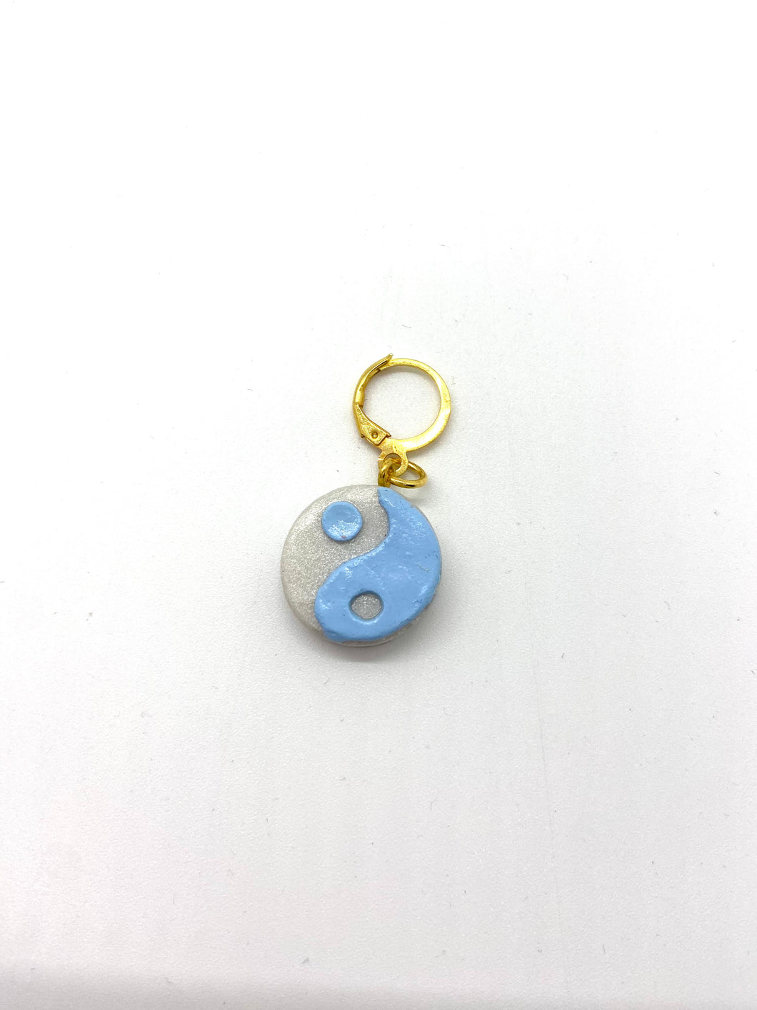 yin yang charm earring- baby blue